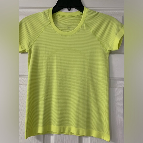 lululemon athletica Tops - Lululemon Swiftly t-shirt